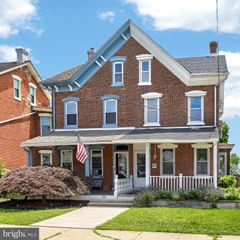 332 WALNUT ST, Royersford, PA 19468