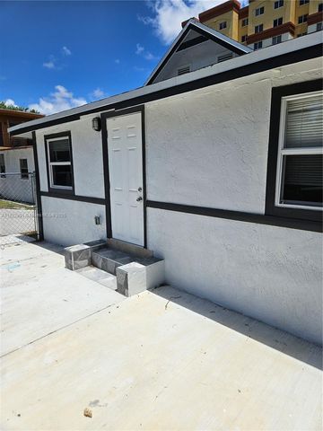 156 NE 78th St A, Miami, FL 33138