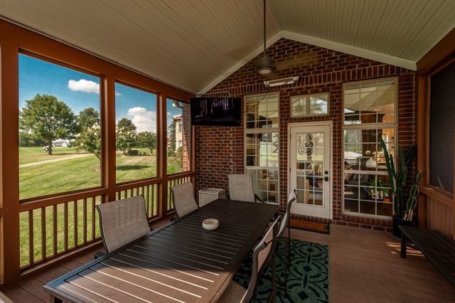 1248 Chloe Dr, Gallatin, TN 37066