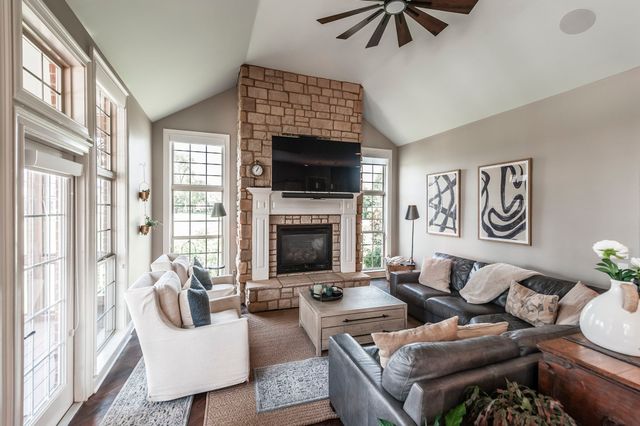 1248 Chloe Dr, Gallatin, TN 37066