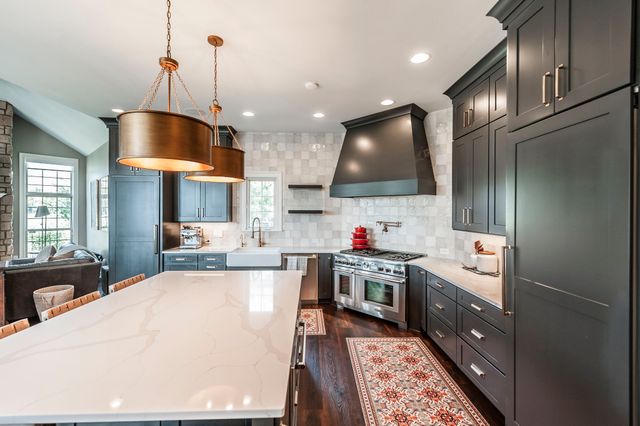 1248 Chloe Dr, Gallatin, TN 37066