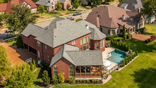 1248 Chloe Dr, Gallatin, TN 37066