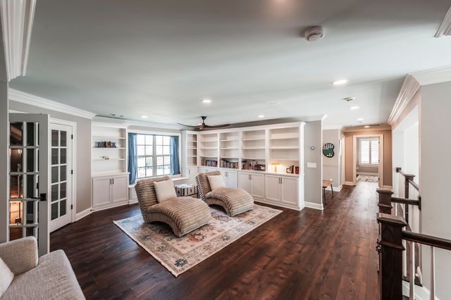1248 Chloe Dr, Gallatin, TN 37066