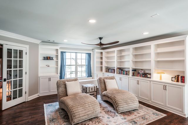 1248 Chloe Dr, Gallatin, TN 37066