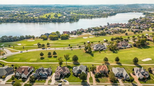 1248 Chloe Dr, Gallatin, TN 37066