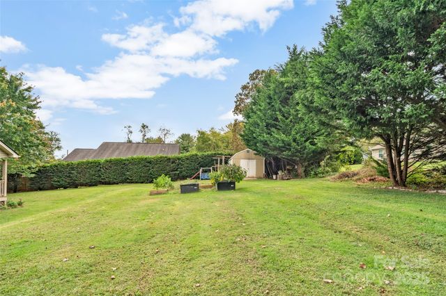 501 Orr's Camp Road, Hendersonville, NC 28792