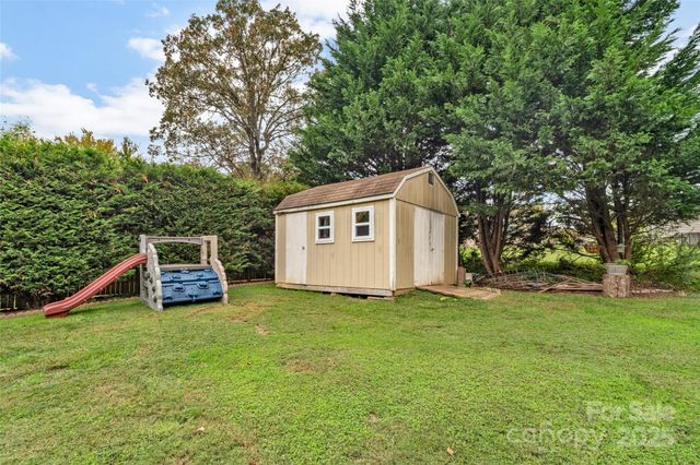 501 Orr's Camp Road, Hendersonville, NC 28792