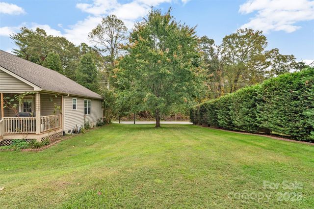 501 Orr's Camp Road, Hendersonville, NC 28792