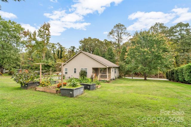 501 Orr's Camp Road, Hendersonville, NC 28792