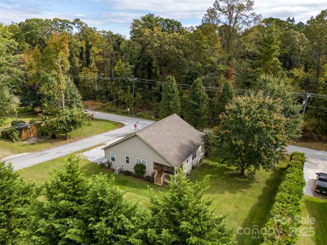 501 Orr's Camp Road, Hendersonville, NC 28792