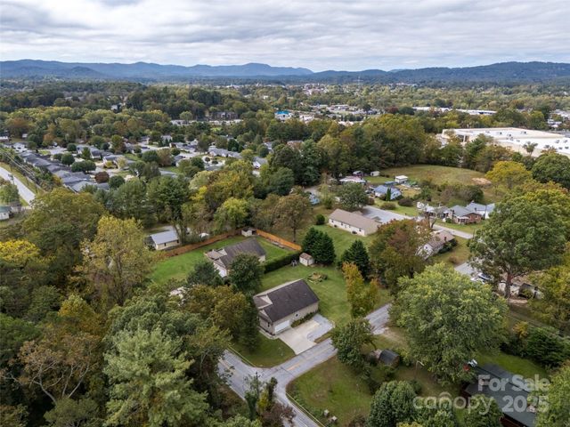 501 Orr's Camp Road, Hendersonville, NC 28792