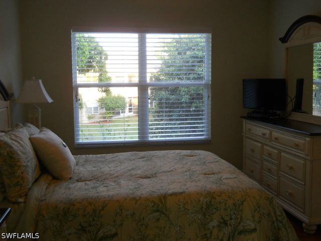 332 BRADSTROM CIR 201, Naples, FL 34113