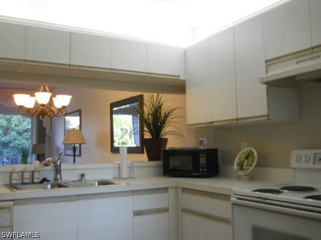 332 BRADSTROM CIR 201, Naples, FL 34113