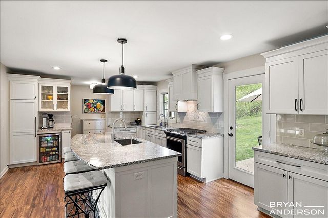 2925 Reeds Lake Boulevard SE, East Grand Rapids, MI 49506