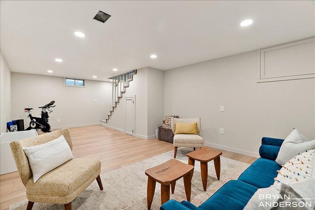 2925 Reeds Lake Boulevard SE, East Grand Rapids, MI 49506