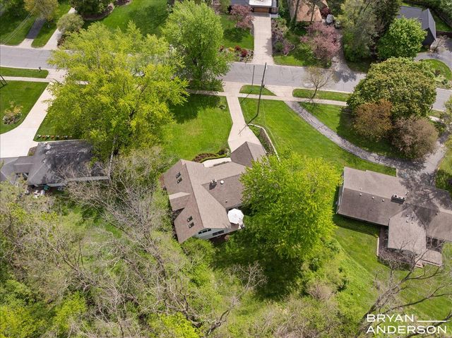 2925 Reeds Lake Boulevard SE, East Grand Rapids, MI 49506