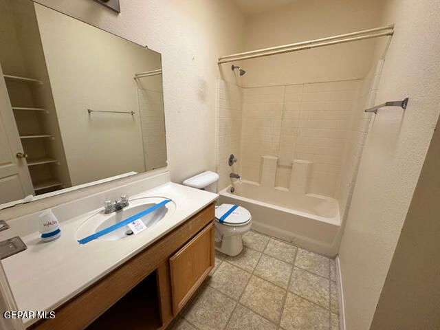 3264 MIKE GODWIN Drive, El Paso, TX 79936