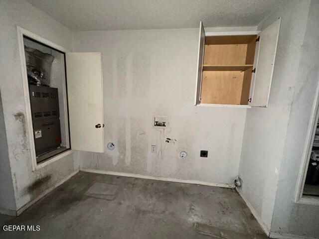 3264 MIKE GODWIN Drive, El Paso, TX 79936