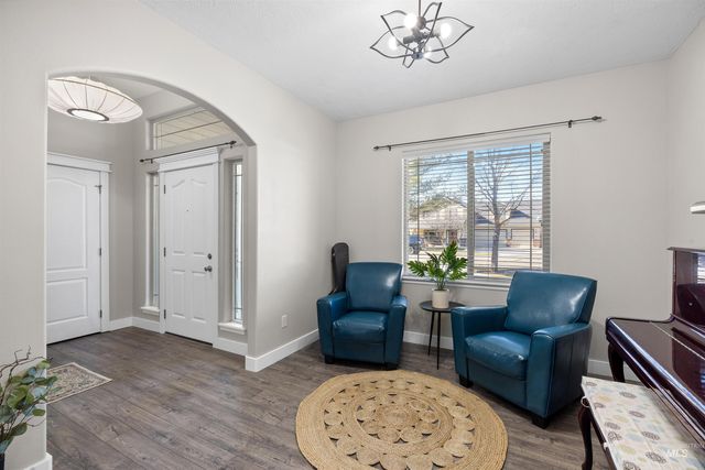 5236 N Cougar Flat Pl, Meridian, ID 83646