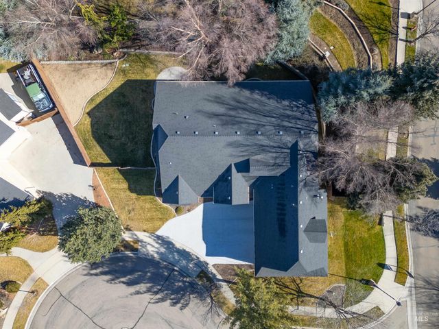 5236 N Cougar Flat Pl, Meridian, ID 83646