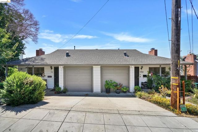 1390 Highland Blvd, Hayward, CA 94542