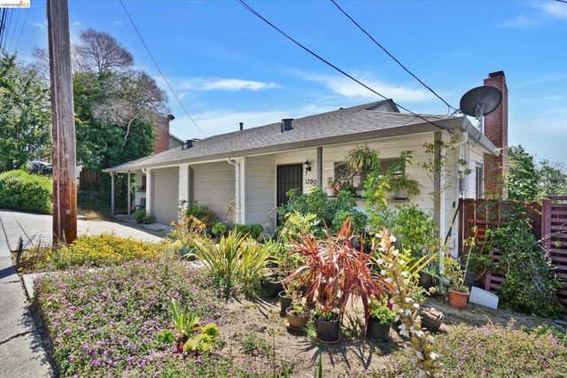 1390 Highland Blvd, Hayward, CA 94542
