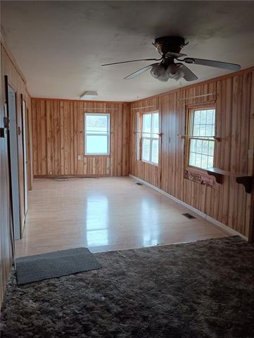 30740 W 83rd Street, De Soto, KS 66018