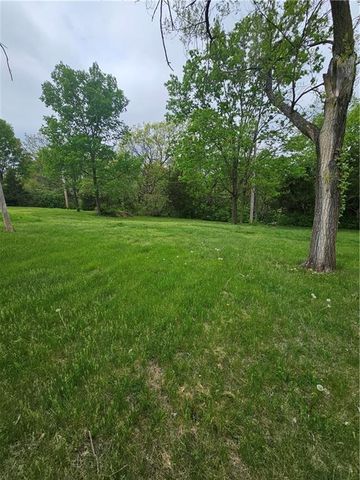 30740 W 83rd Street, De Soto, KS 66018