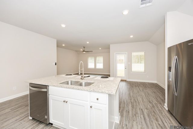 35590 Avery Dr, Denham Springs, LA 70706