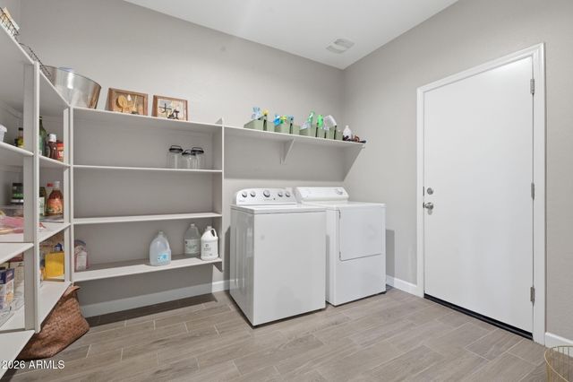 36920 N ALEUTIAN Drive, San Tan Valley, AZ 85143