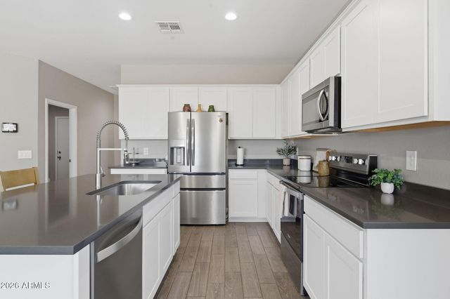 36920 N ALEUTIAN Drive, San Tan Valley, AZ 85143