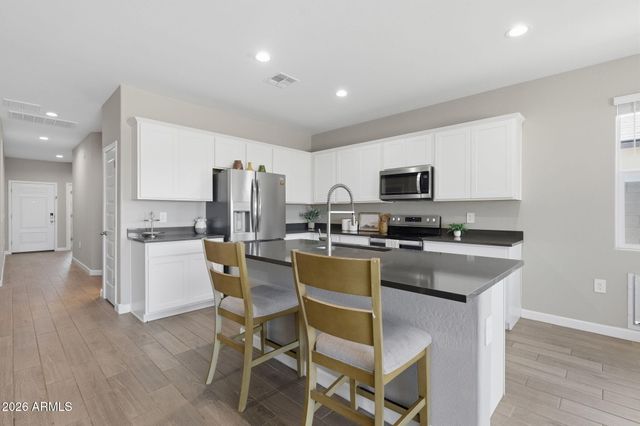 36920 N ALEUTIAN Drive, San Tan Valley, AZ 85143