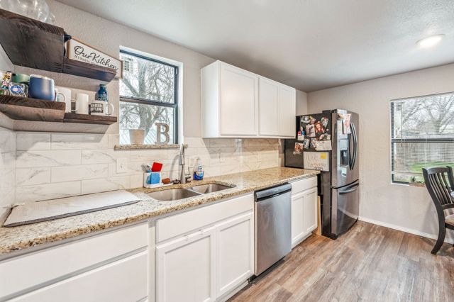 205 5th Street, Weatherford, TX 76086