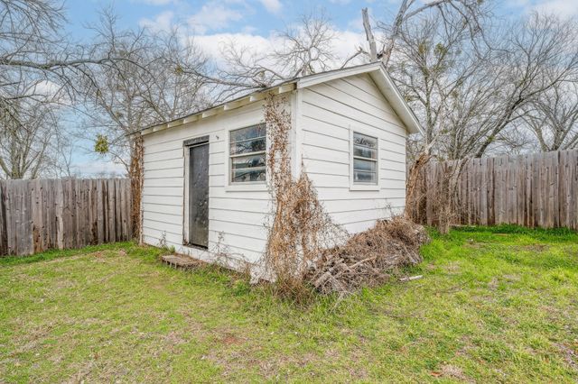 205 5th Street, Weatherford, TX 76086