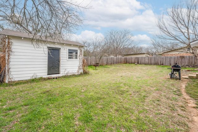 205 5th Street, Weatherford, TX 76086