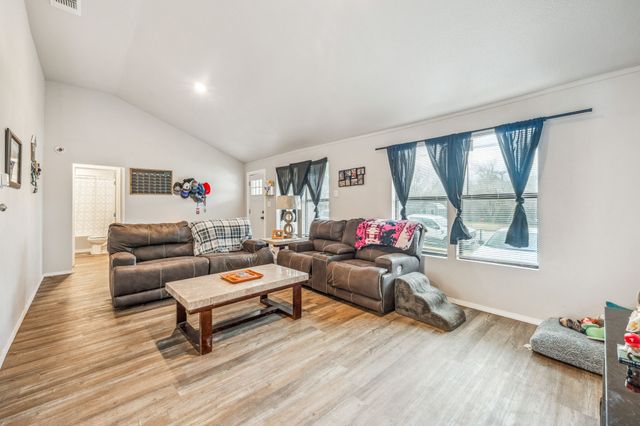 205 5th Street, Weatherford, TX 76086