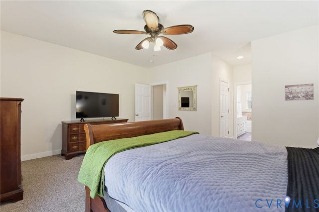 8116 Liberty Oaks Ln, Hanover, VA 23069