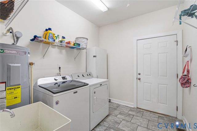 8116 Liberty Oaks Ln, Hanover, VA 23069