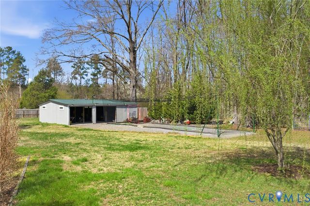 8116 Liberty Oaks Ln, Hanover, VA 23069