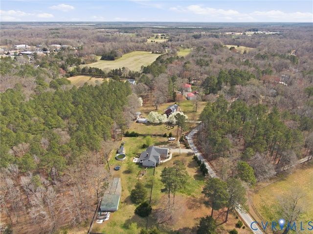 8116 Liberty Oaks Ln, Hanover, VA 23069