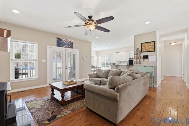 8116 Liberty Oaks Ln, Hanover, VA 23069