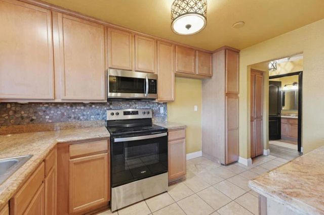 615 Fredricks Avenue 89, Oceanside, CA 92058