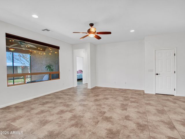 17585 W CEDARWOOD Lane, Goodyear, AZ 85338