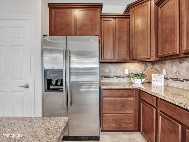 17585 W CEDARWOOD Lane, Goodyear, AZ 85338