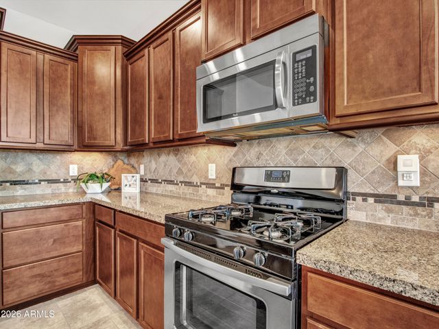 17585 W CEDARWOOD Lane, Goodyear, AZ 85338