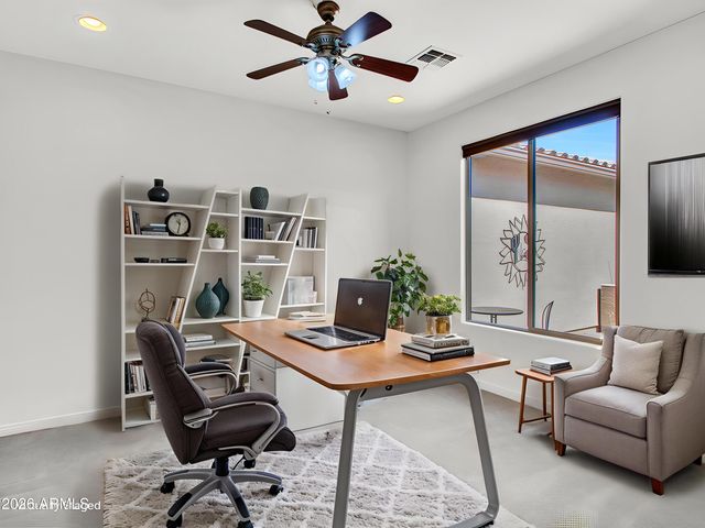 17585 W CEDARWOOD Lane, Goodyear, AZ 85338