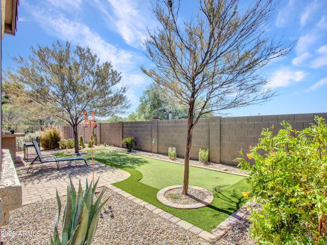 17585 W CEDARWOOD Lane, Goodyear, AZ 85338