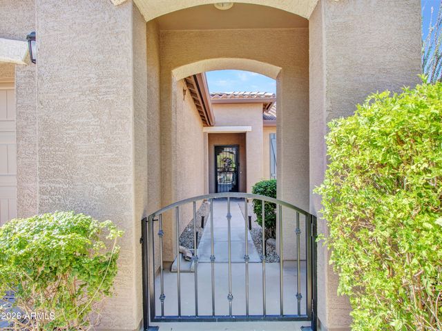 17585 W CEDARWOOD Lane, Goodyear, AZ 85338