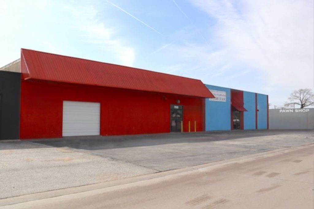 711 W Jefferson Street, Grand Prairie, TX 75051