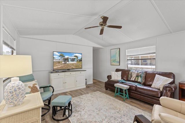 1707 NE CYPRESS Street, Steinhatchee, FL 32359